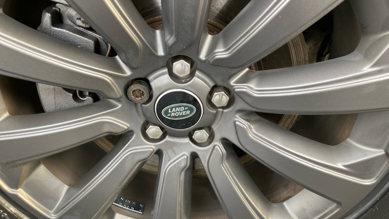 Land Rover Range Rover Velar 2.0 D200 R-Dynamic SE 5dr Auto Diesel Estate